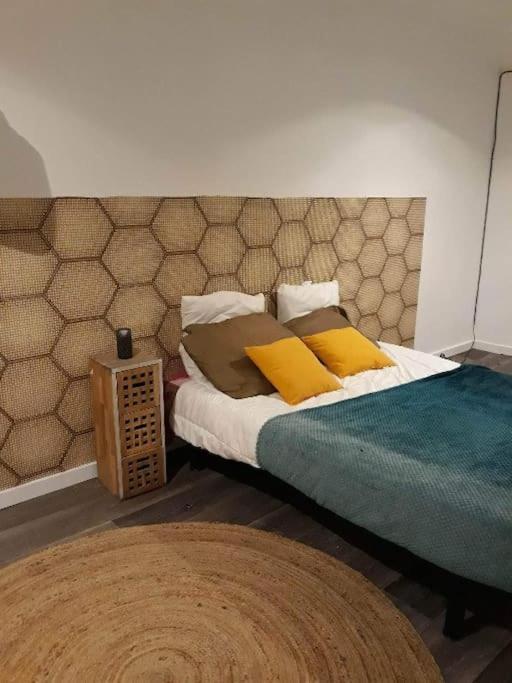 Appartement Agreable Au Centre Wifi Сен-Леонар-де-Нобла Экстерьер фото